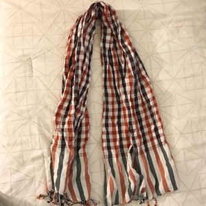 Checkered scarf